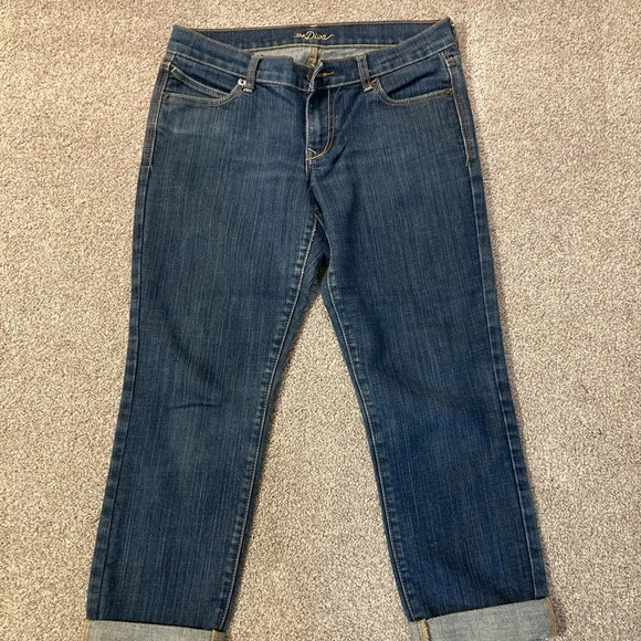 Old Navy The Diva Jeans 6 Short - Picture 2 of 11